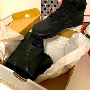 Size 4 big kids size 5 1/2 women